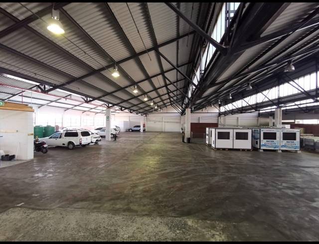 2,838M² WAREHOUSE TO LET IN PAARDEN EILAND